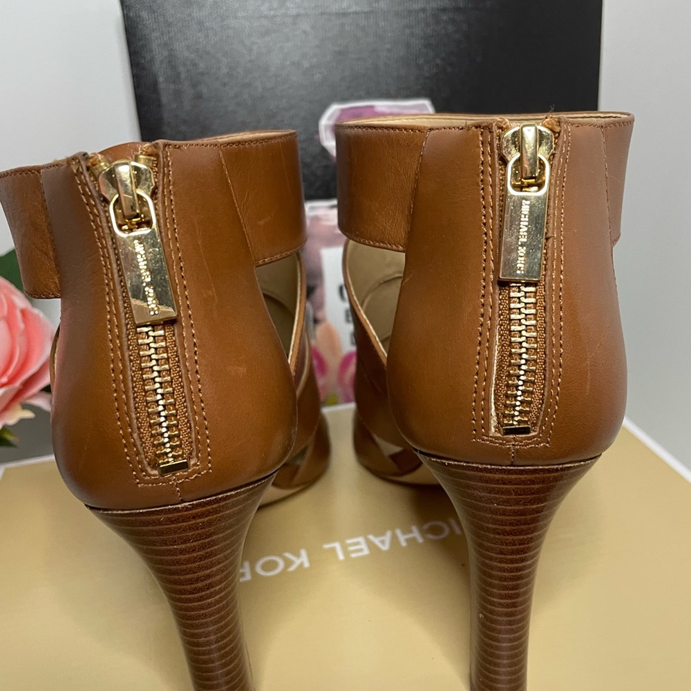 Michael Kors - Picture 3 of 5